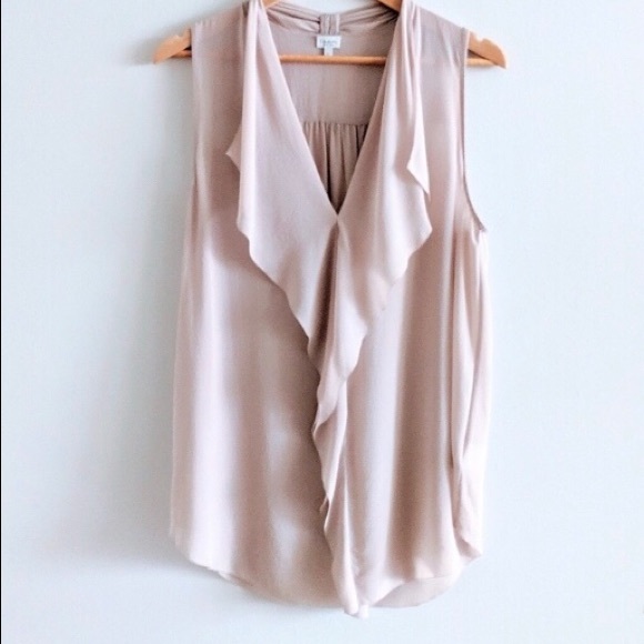 Aritzia Tops - Wilfred Ainsley 100% silk blouse❤️NEW listing! EUC